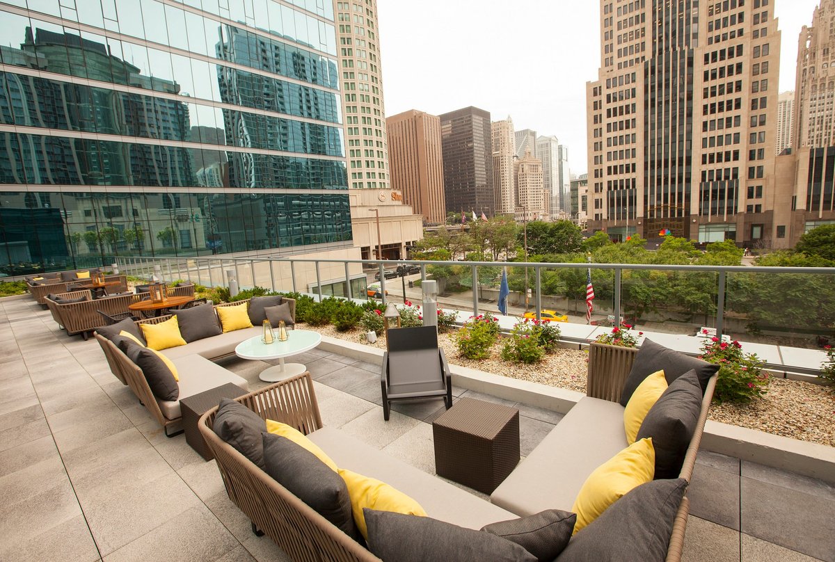 Terrace View, IL - This is What Chicago's Largest Terrace, Streeterville Social, Looks Like |  Eate